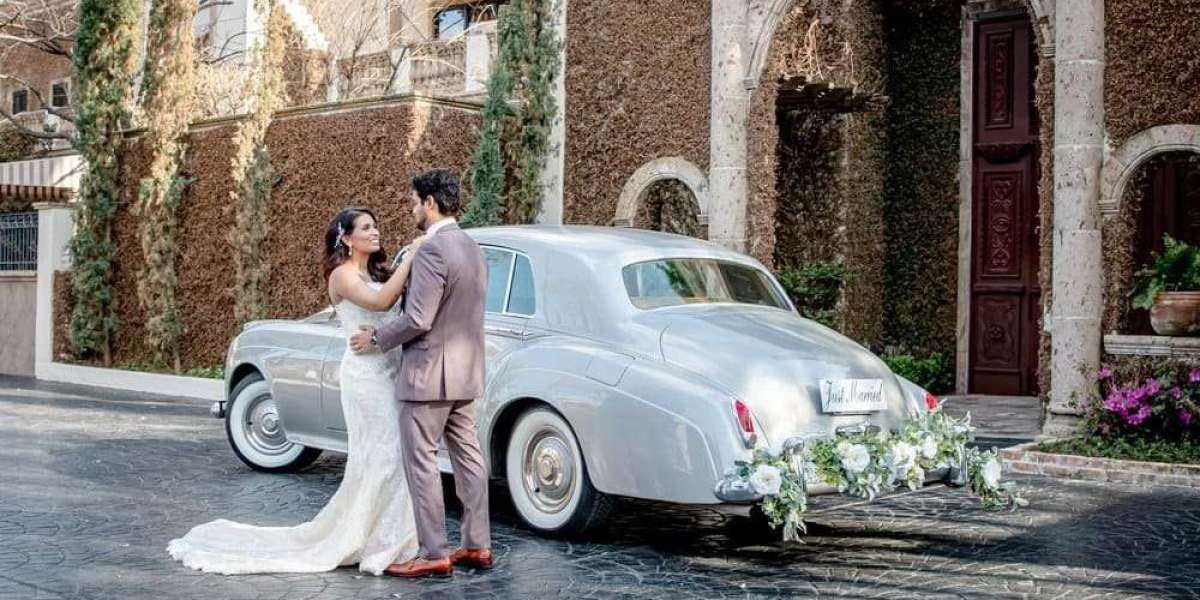 Wedding Transportation: The Ultimate Guide to a Stress-Free Ride on Your Big Day